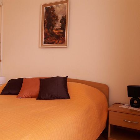 Guest House Jelsa Jelsa  Phòng bức ảnh