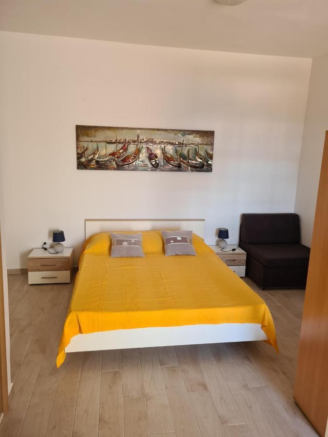 Guest House Jelsa Jelsa  Ngoại thất bức ảnh