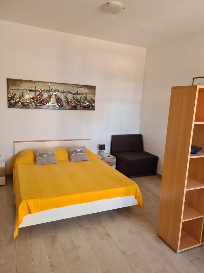 Guest House Jelsa Jelsa  Ngoại thất bức ảnh