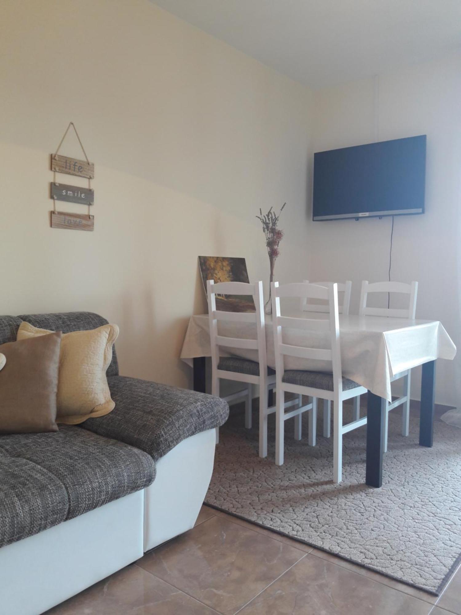 Guest House Jelsa Jelsa  Phòng bức ảnh