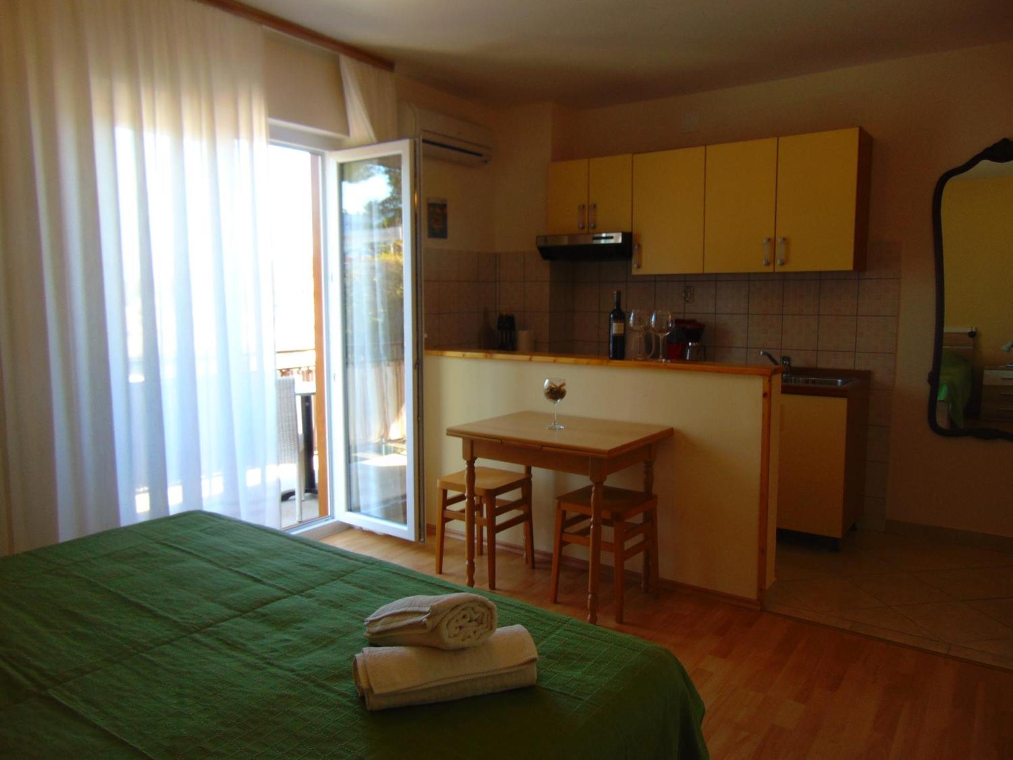 Guest House Jelsa Jelsa  Phòng bức ảnh