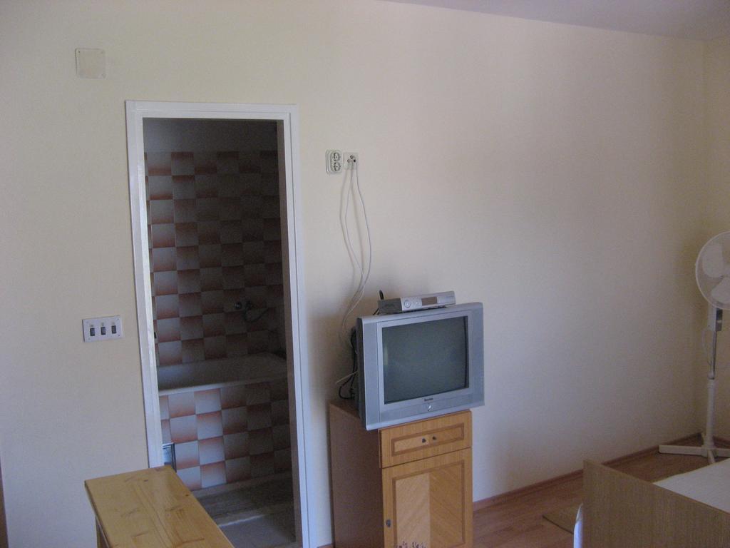 Guest House Jelsa Jelsa  Phòng bức ảnh
