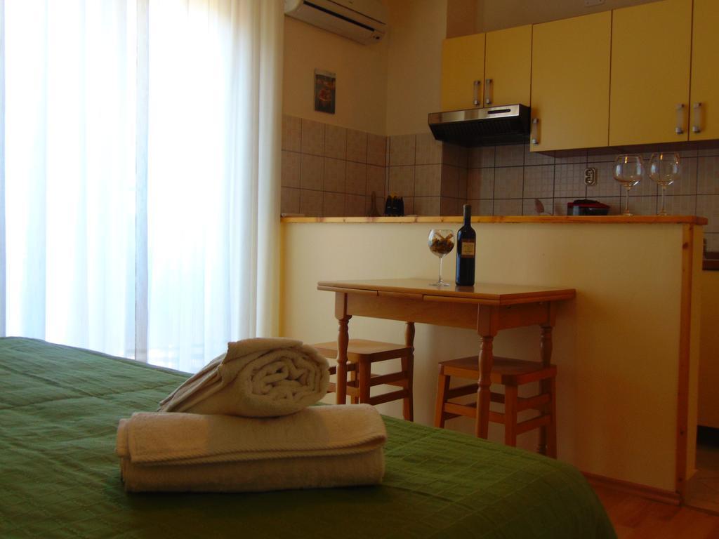 Guest House Jelsa Jelsa  Ngoại thất bức ảnh