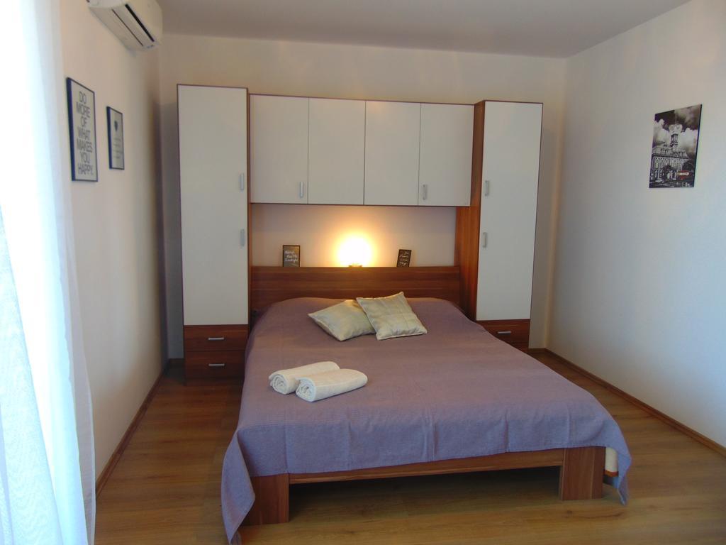 Guest House Jelsa Jelsa  Ngoại thất bức ảnh