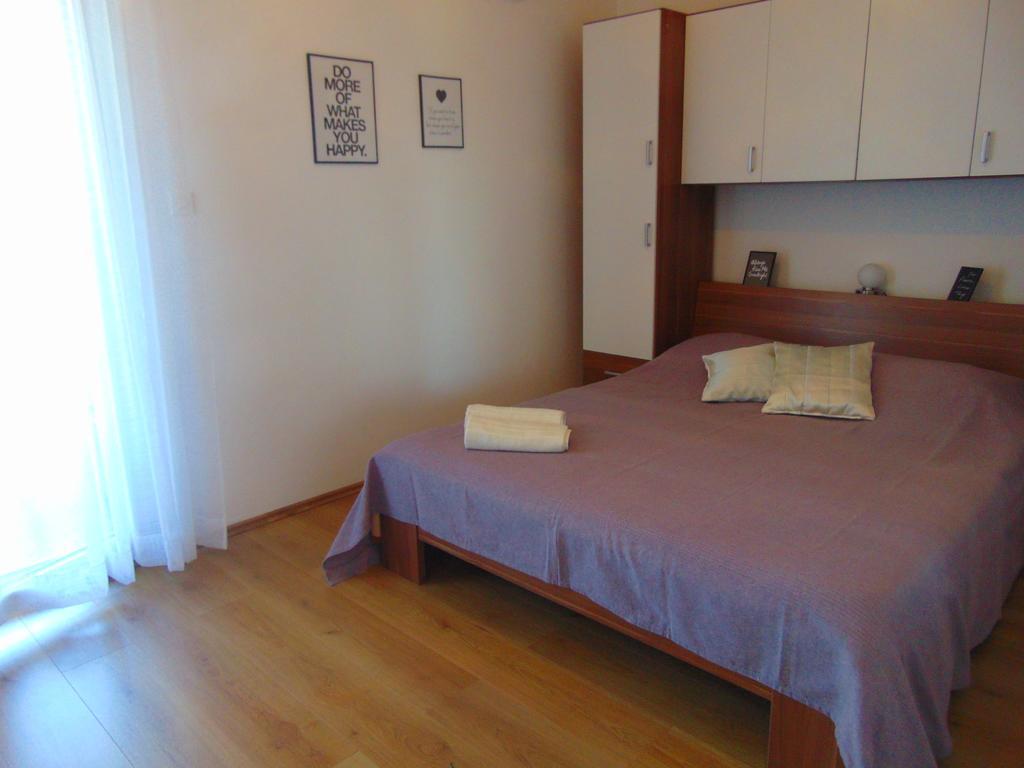 Guest House Jelsa Jelsa  Ngoại thất bức ảnh