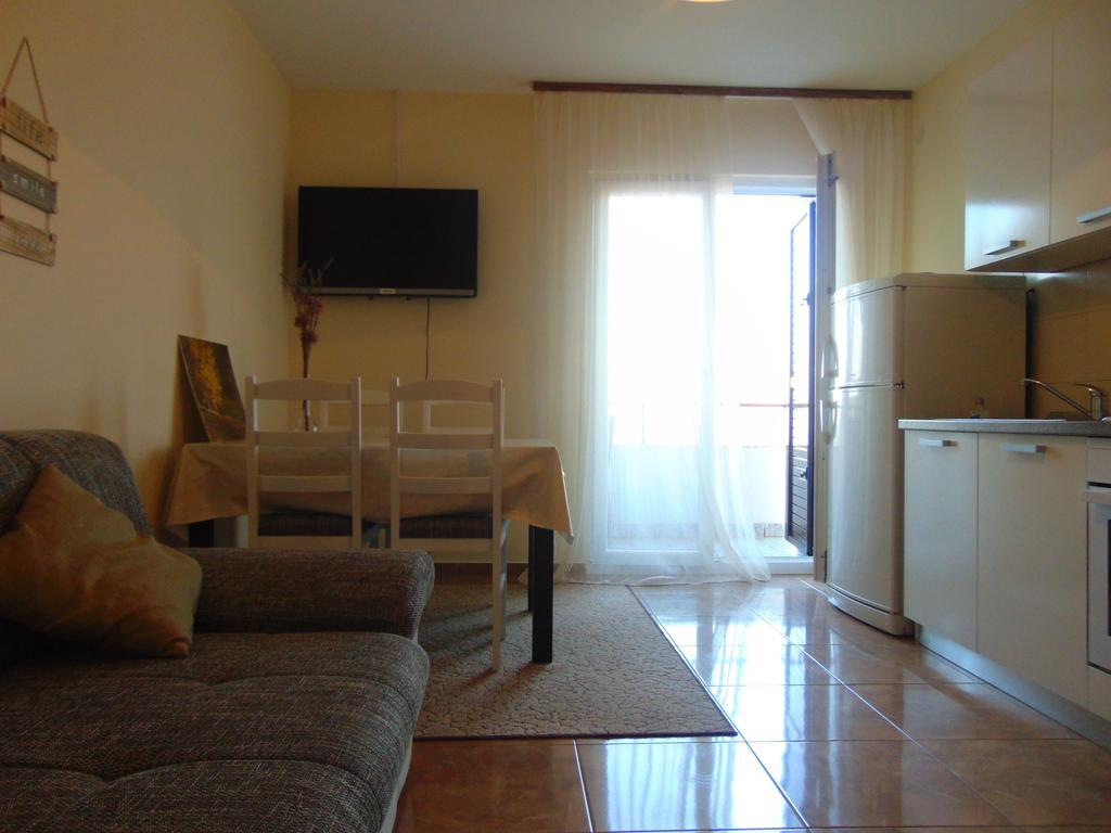 Guest House Jelsa Jelsa  Ngoại thất bức ảnh